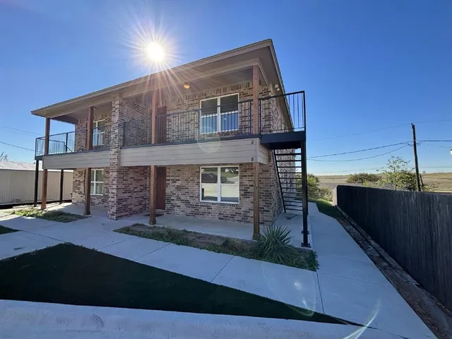 $1,195 | 108 Arrowhead Street, Unit B, Fort Worth, TX 76108