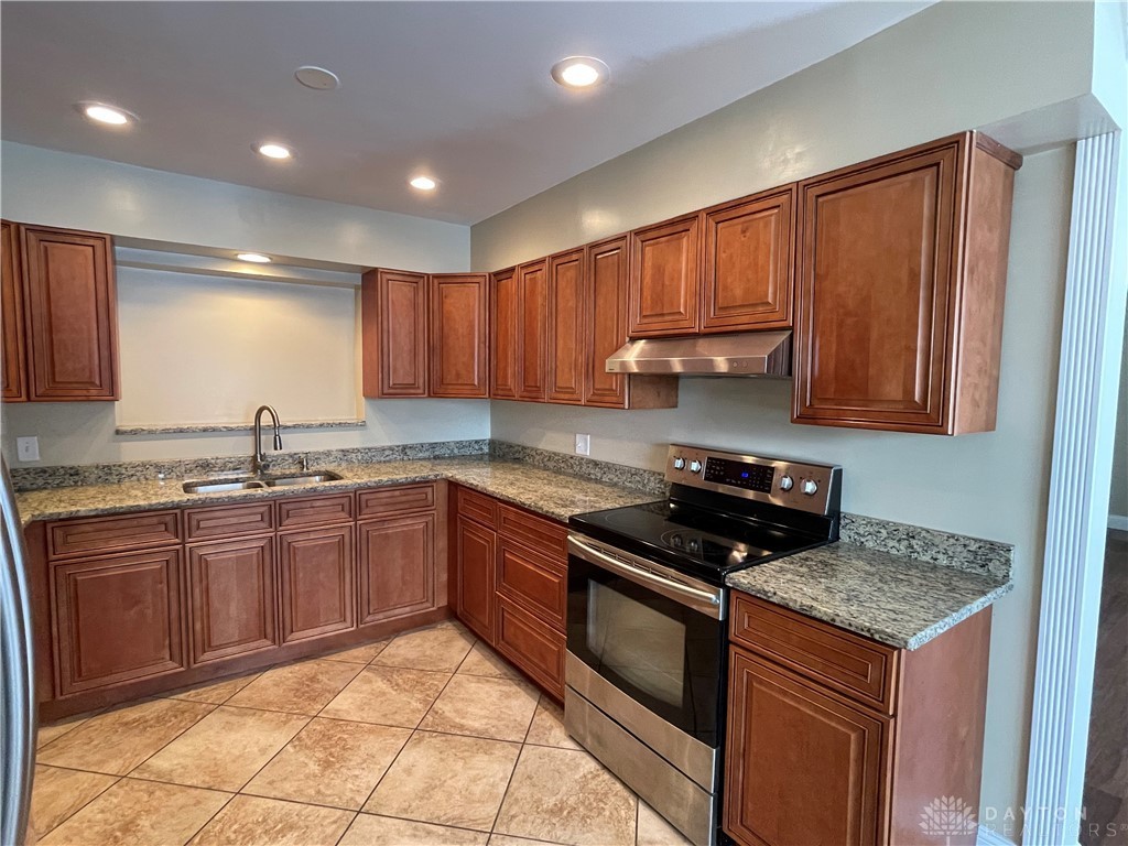 5270 Marshall Road Centerville, OH 45429 - Photo 6 of 28