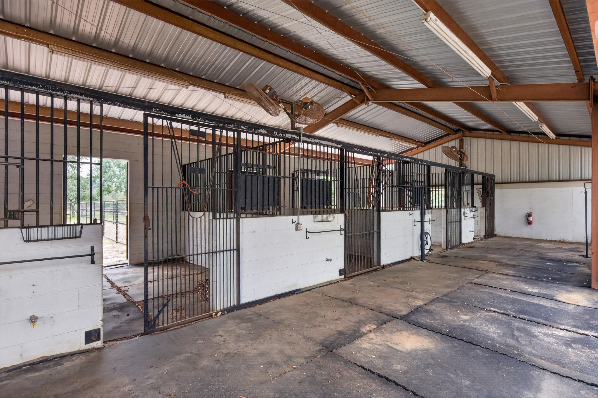 3307 Sunset Cliff Road Burnet, TX 78611 - Photo 15 of 38 Gallery Image 15
