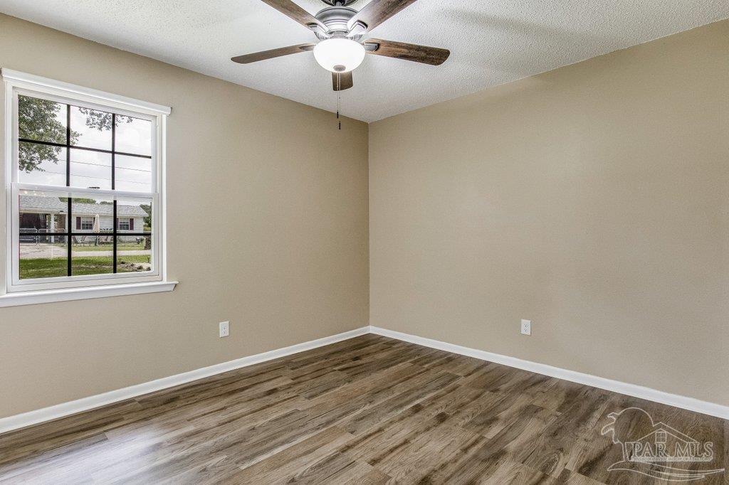 705 Lexington Road Pensacola, FL 32514 - Photo 10 of 43 Gallery Image 10