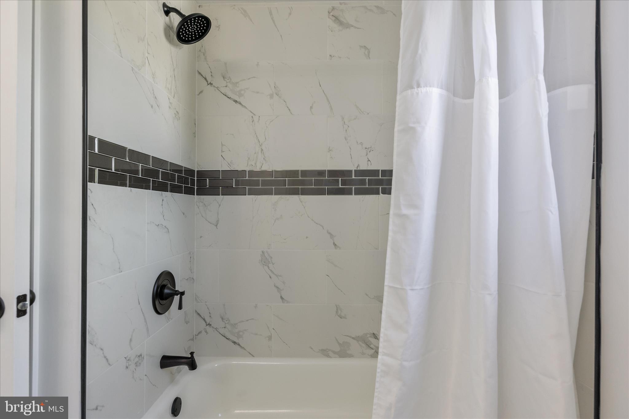 6810 Surratts Road Clinton, MD 20735 - Photo 20 of 40
