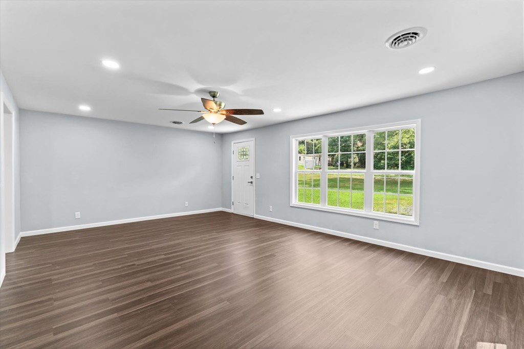 155 Red Road Chatsworth, GA 30705 - Photo 7 of 43