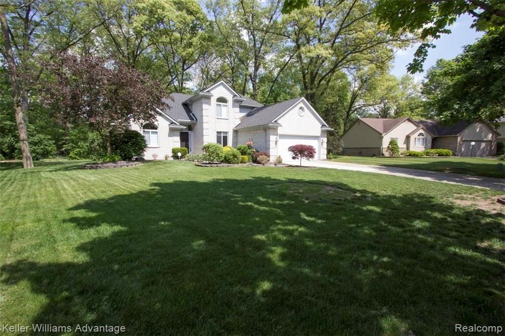 1631 Cardinal Ridge West Bloomfield, MI 48324 - Photo 1 of 32 Gallery Image 1
