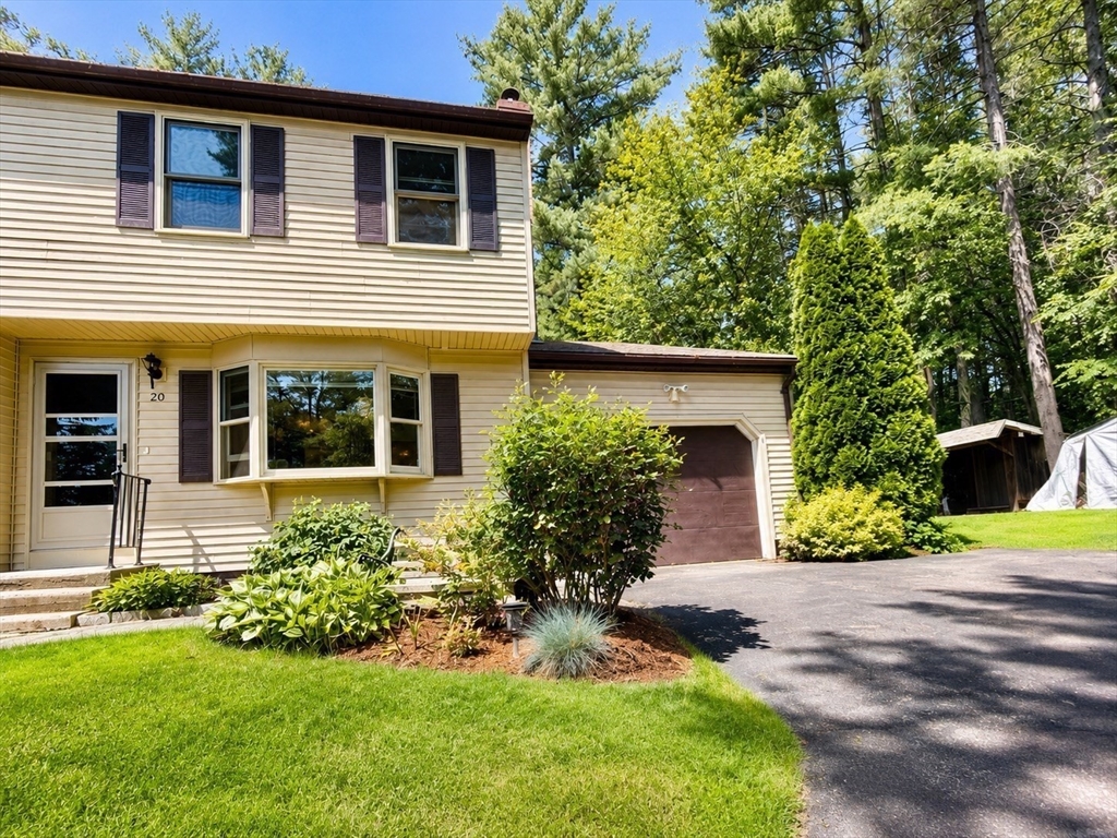 20 Pinecrest Road, Unit 20 Uxbridge, MA 01569 - Photo 2 of 26