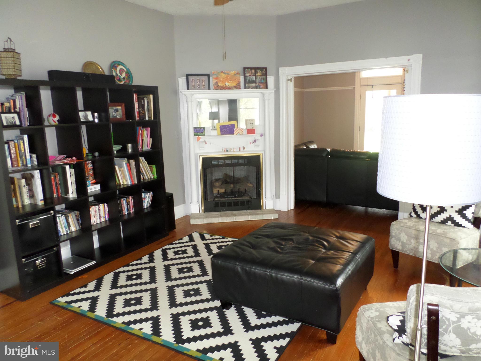 610 Love Point Road Stevensville, MD 21666 - Photo 2 of 25 Living Room