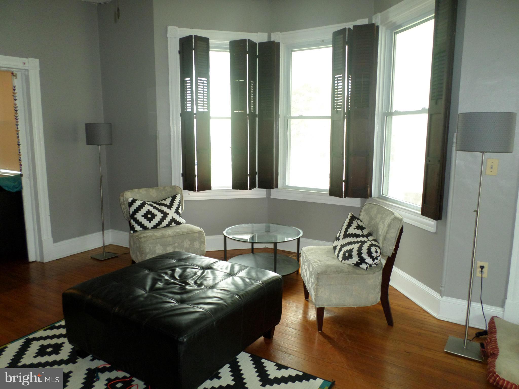 610 Love Point Road Stevensville, MD 21666 - Photo 3 of 25 Living Room
