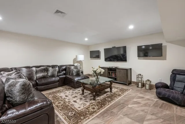 $2,988,000 | 305 Green Road, Sparta, NJ 07871