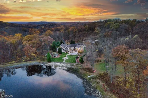 $2,988,000 | 305 Green Road, Sparta, NJ 07871