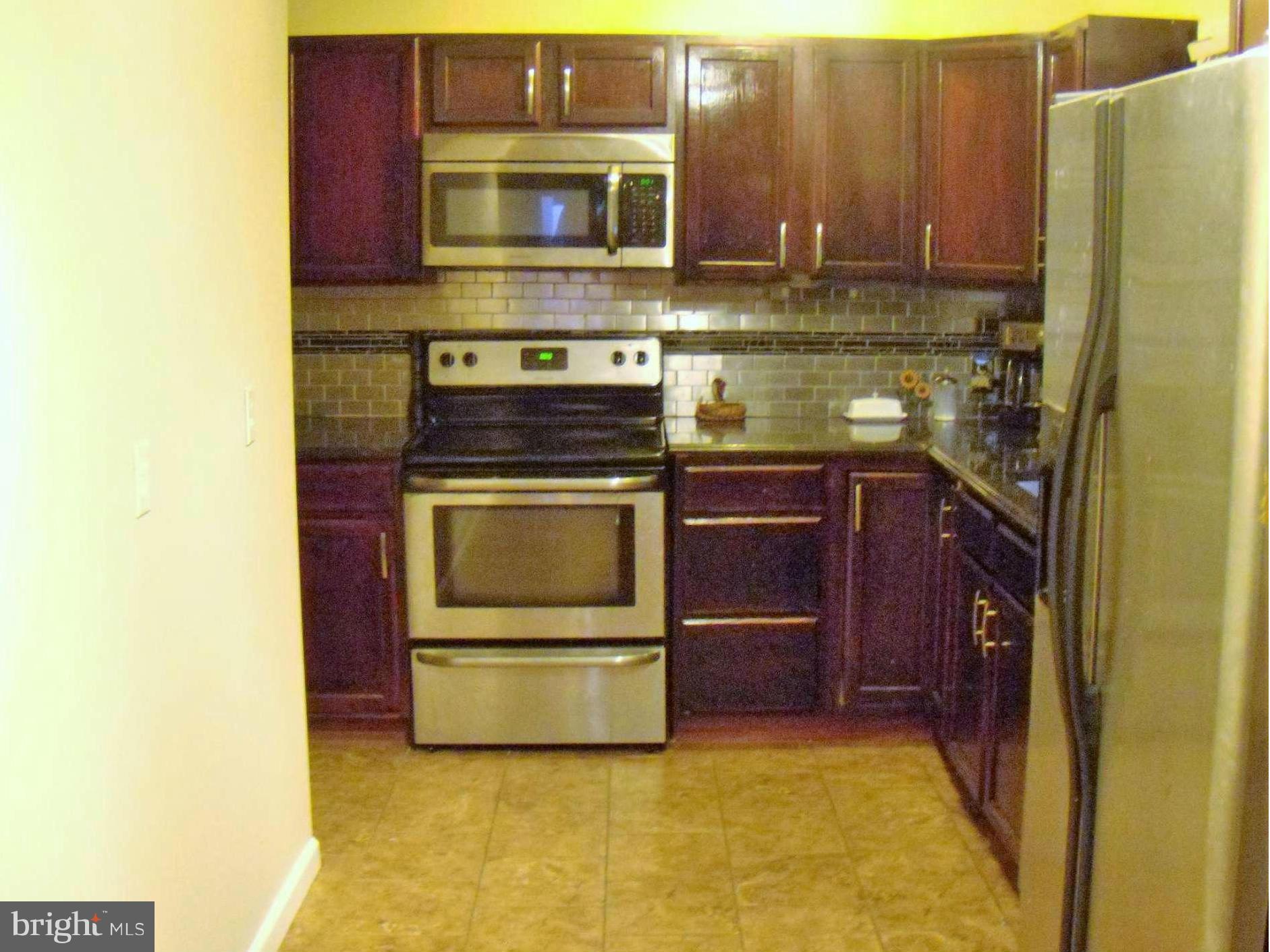 10032 Talley Road Spotsylvania, VA 22553 - Photo 3 of 15 Kitchen