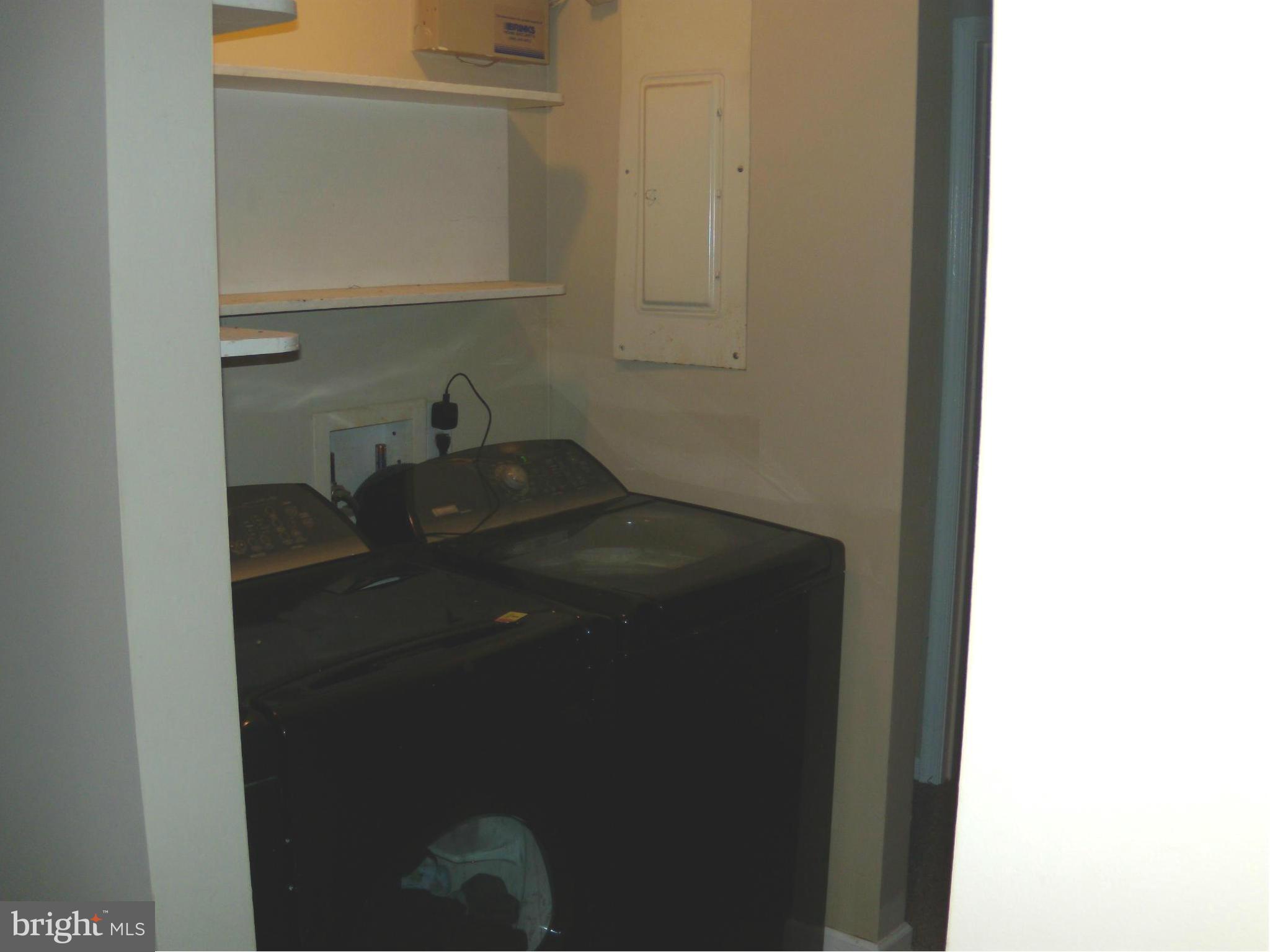 10032 Talley Road Spotsylvania, VA 22553 - Photo 5 of 15 Laundry