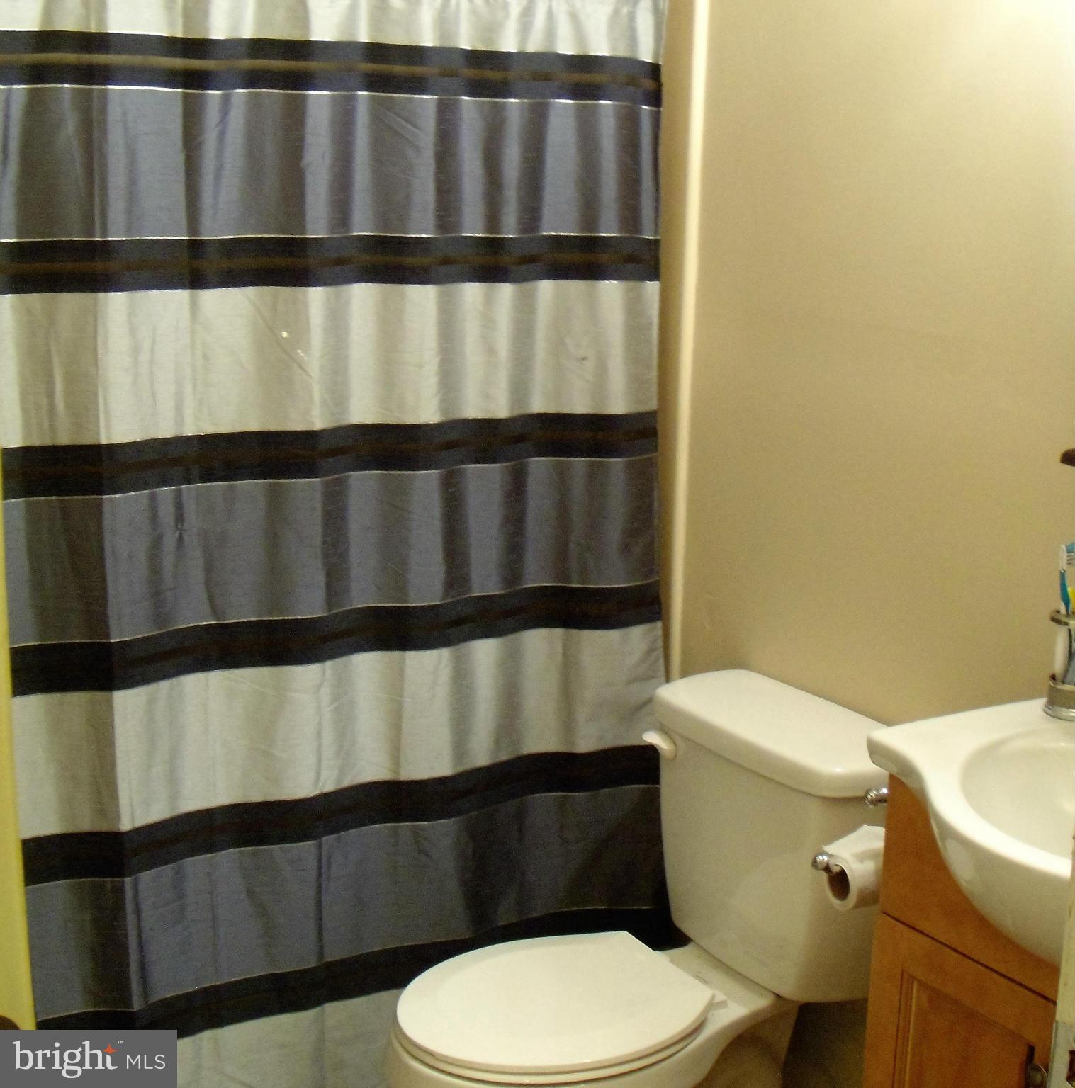 10032 Talley Road Spotsylvania, VA 22553 - Photo 6 of 15 Bath