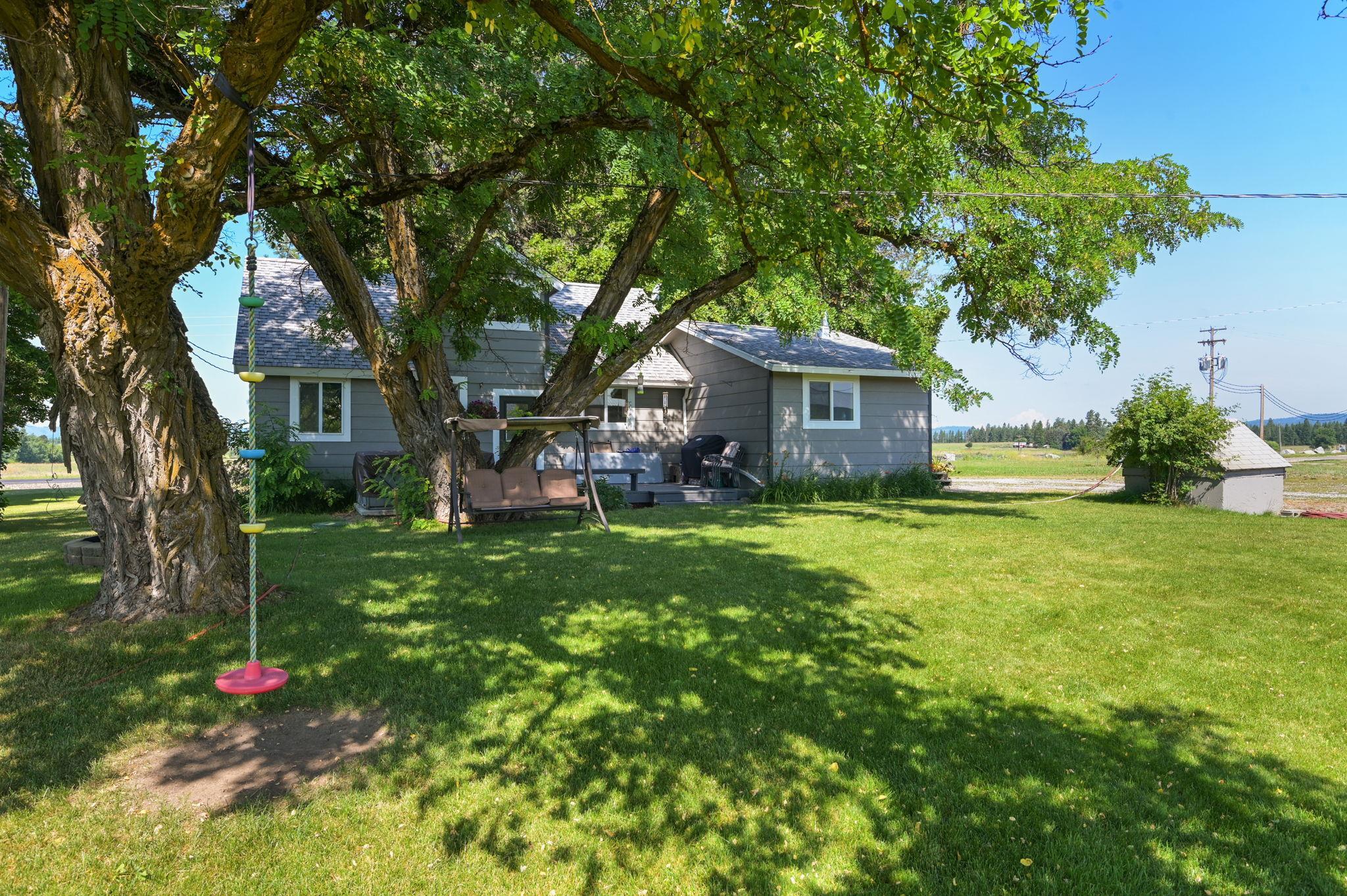 39110 North Sherman Road Deer Park, WA 99006 - Photo 3 of 48 Gallery Image 3