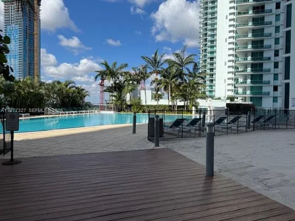 $595,000 | 888 Biscayne Boulevard, Unit 4011, Miami, FL 33132