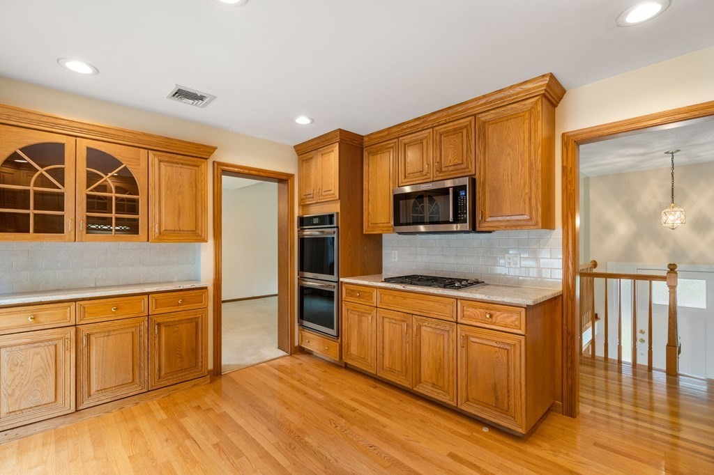 3 Puritan Road North Reading, MA 01864 - Photo 8 of 29 Gallery Image 8