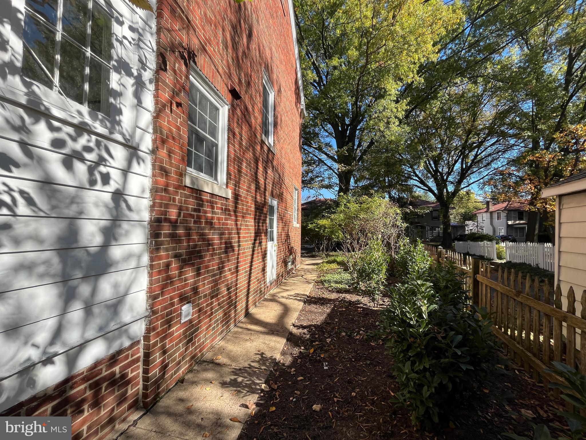 5316 Reno Road Northwest Washington, DC 20015 - Photo 5 of 70 Gallery Image 5