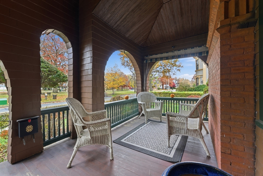 1176 Worthington Street Springfield, MA 01109 - Photo 3 of 42