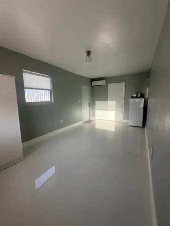 $950 | 2240 Southwest 43rd Avenue, Fort Lauderdale, FL 33317