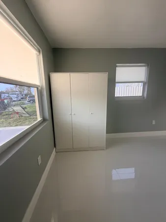 $950 | 2240 Southwest 43rd Avenue, Fort Lauderdale, FL 33317