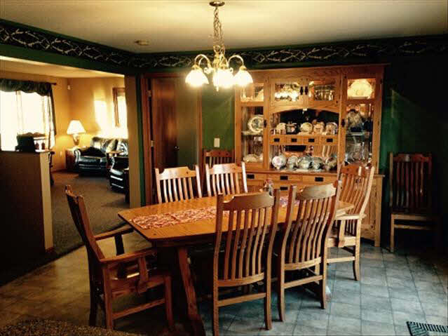 2413 Geiger Road Ida, MI 48140 - Photo 6 of 23 Dining area
