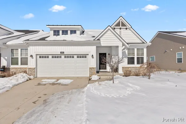 $449,900 | 3093 Brayridge Drive, Jenison, MI 49428