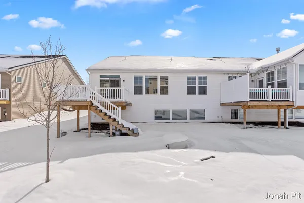 $449,900 | 3093 Brayridge Drive, Jenison, MI 49428