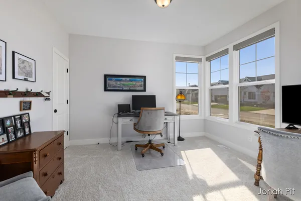 $449,900 | 3093 Brayridge Drive, Jenison, MI 49428