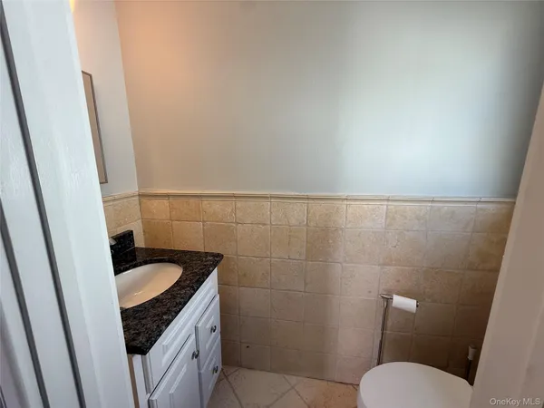 $4,350 | 433 West Park Avenue, Unit 1, Long Beach, NY 11561