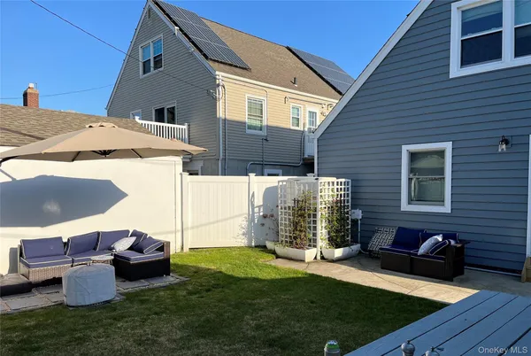 $4,350 | 433 West Park Avenue, Unit 1, Long Beach, NY 11561