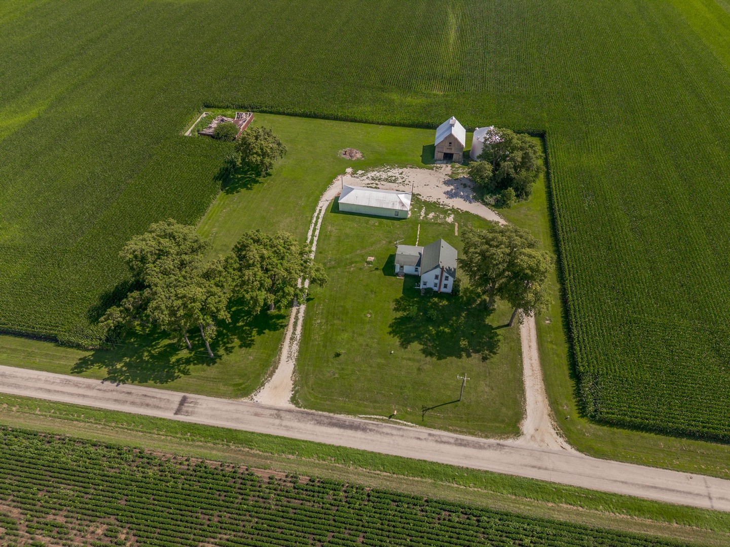 758 North 1st Road Dana, IL 61321 - Photo 1 of 42 Gallery Image 1