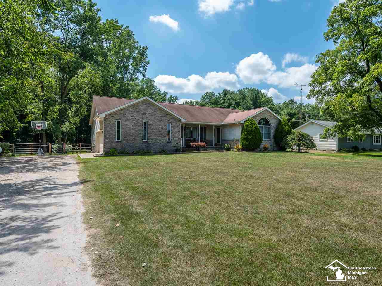 3510 Jackman Road Petersburg, MI 49270 - Photo 3 of 38