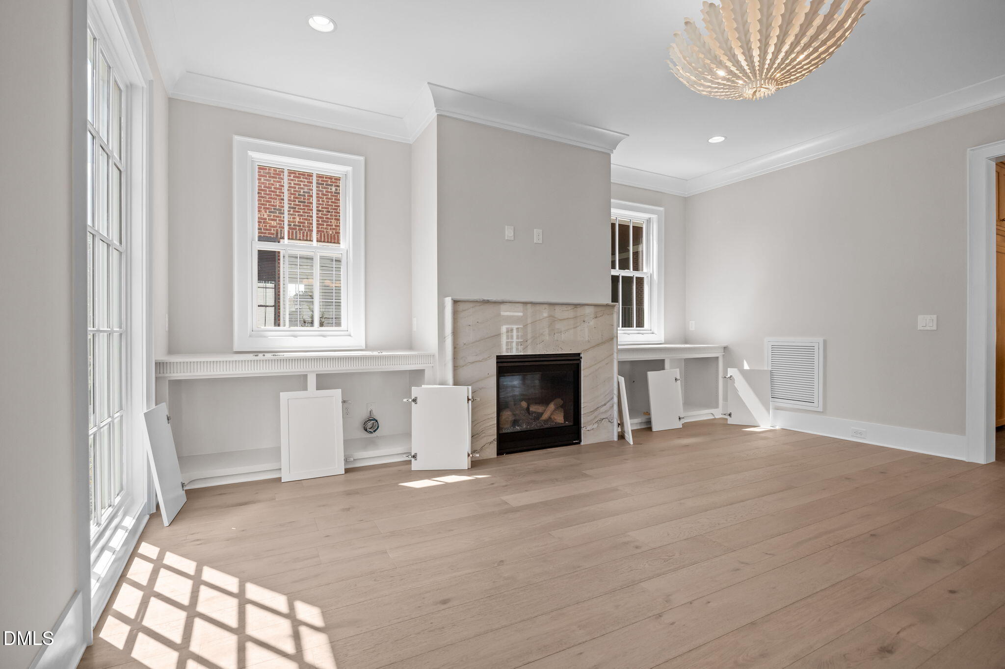 2627 Marchmont Street Raleigh, NC 27608 - Photo 9 of 42 19-web-or-mls-IMG_9364