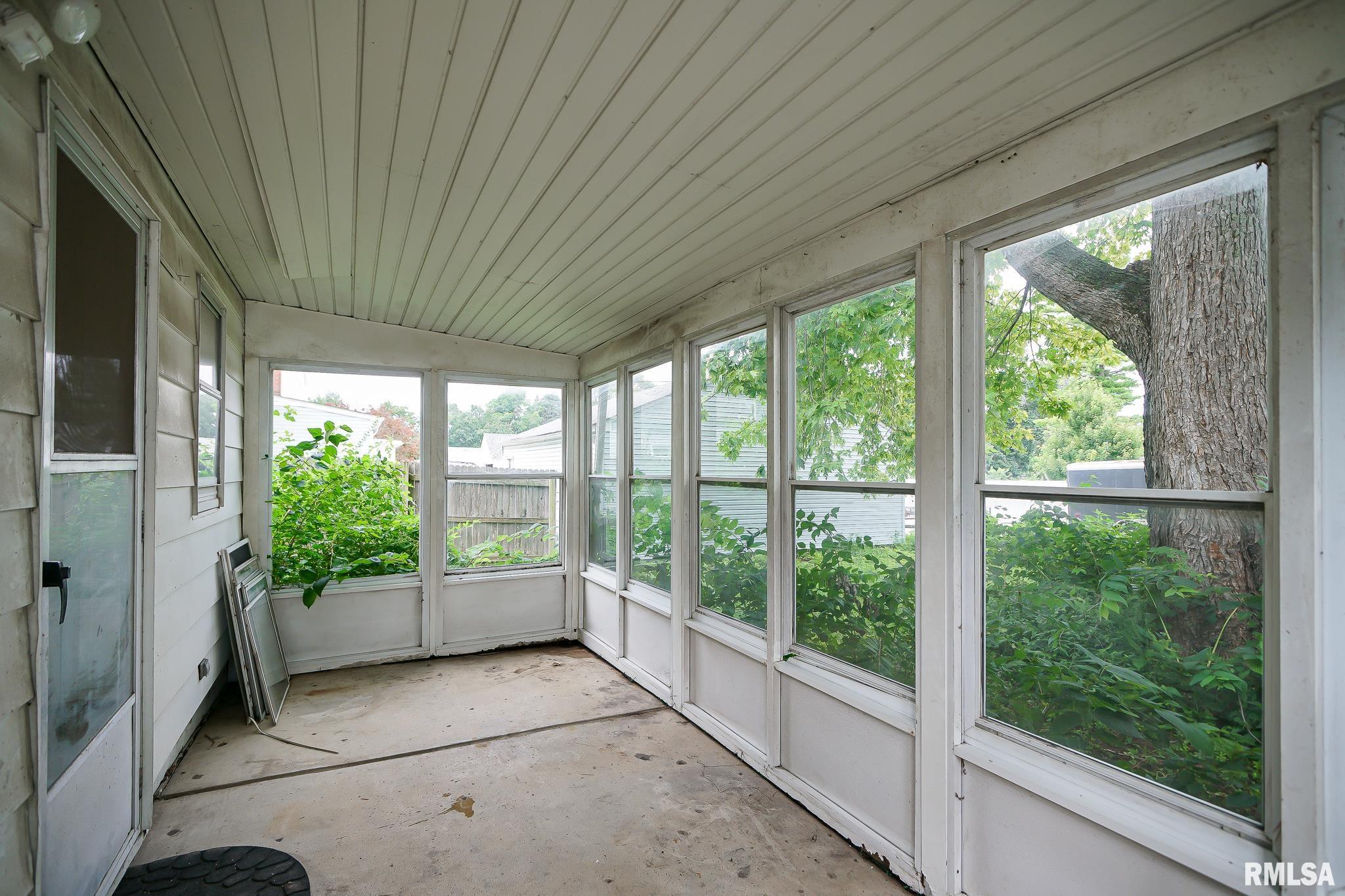609 Walnut Street Washington, IL 61571 - Photo 45 of 48 Gallery Image 45