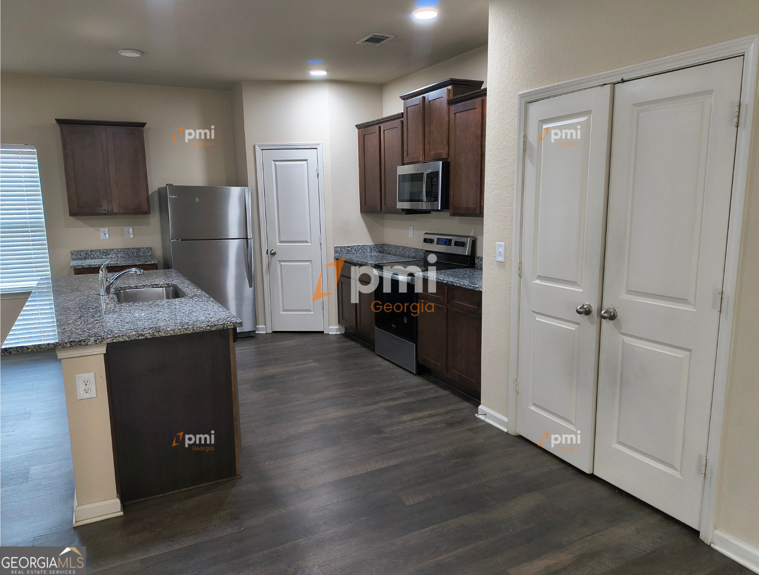 101 Cypress Point Cartersville, GA 30120 - Photo 2 of 16