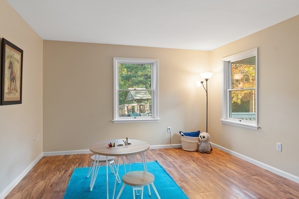 84 Sampson Road Bolton, MA 01740 - Photo 16 of 41