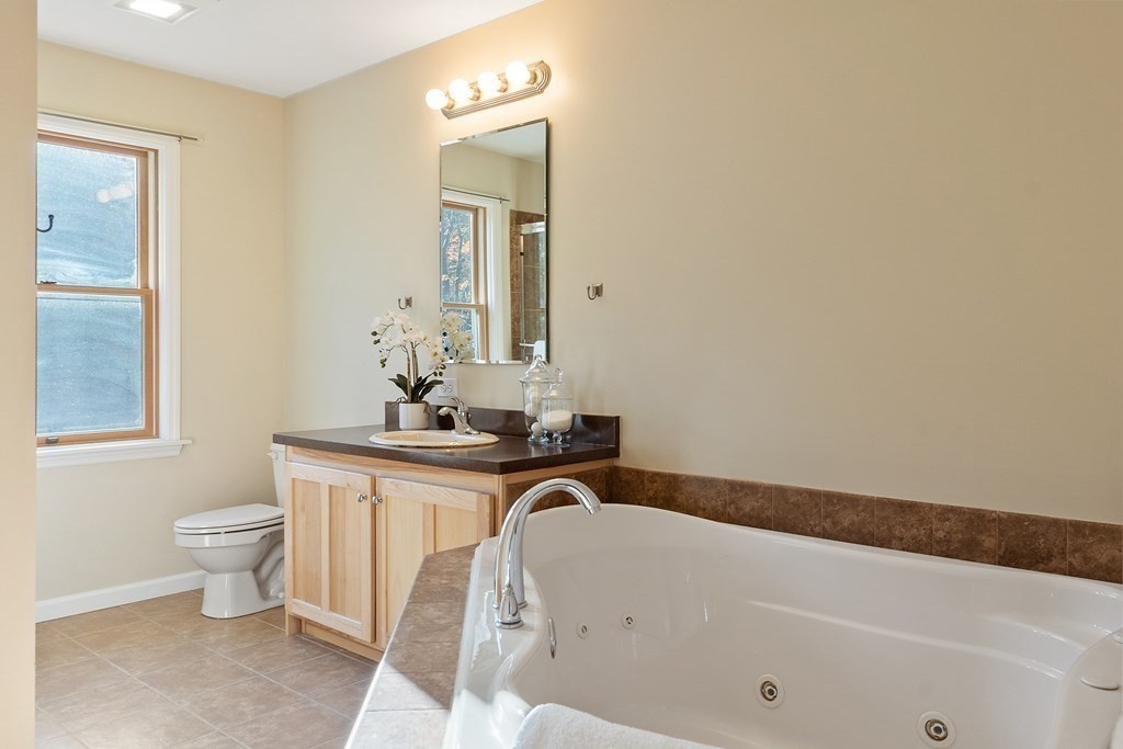 84 Sampson Road Bolton, MA 01740 - Photo 19 of 41