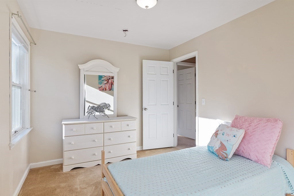84 Sampson Road Bolton, MA 01740 - Photo 20 of 41