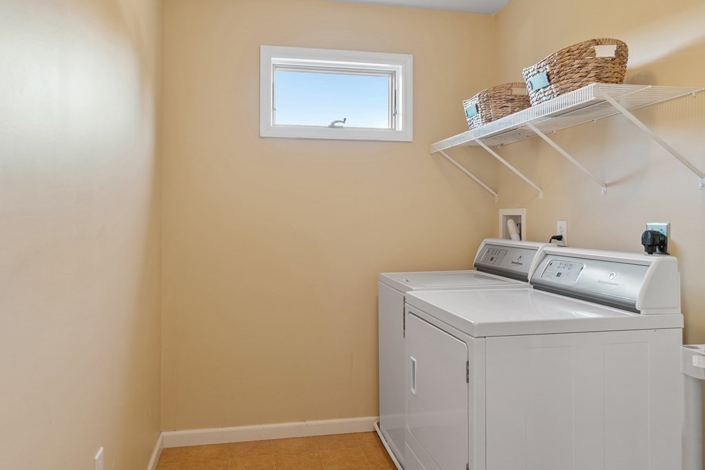 84 Sampson Road Bolton, MA 01740 - Photo 24 of 41