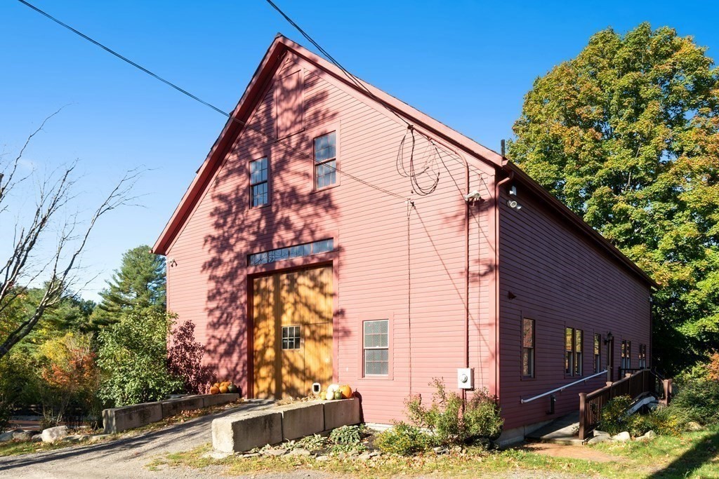 84 Sampson Road Bolton, MA 01740 - Photo 29 of 41