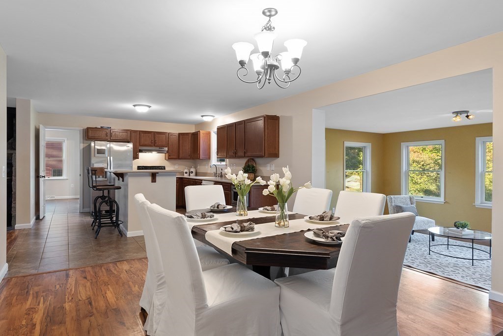 84 Sampson Road Bolton, MA 01740 - Photo 9 of 41