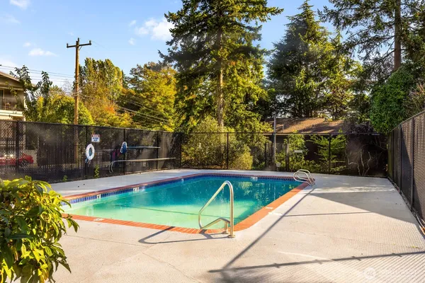 $369,000 | 1235 Southwest 132nd Lane, Unit 931, Burien, WA 98146