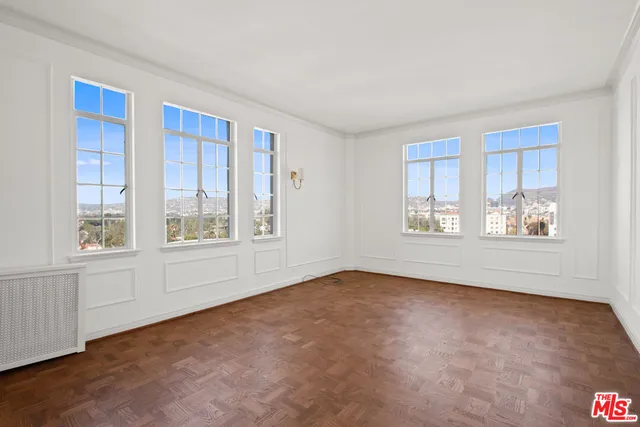 $7,650 | 450 North Rossmore Avenue, Los Angeles, CA 90004