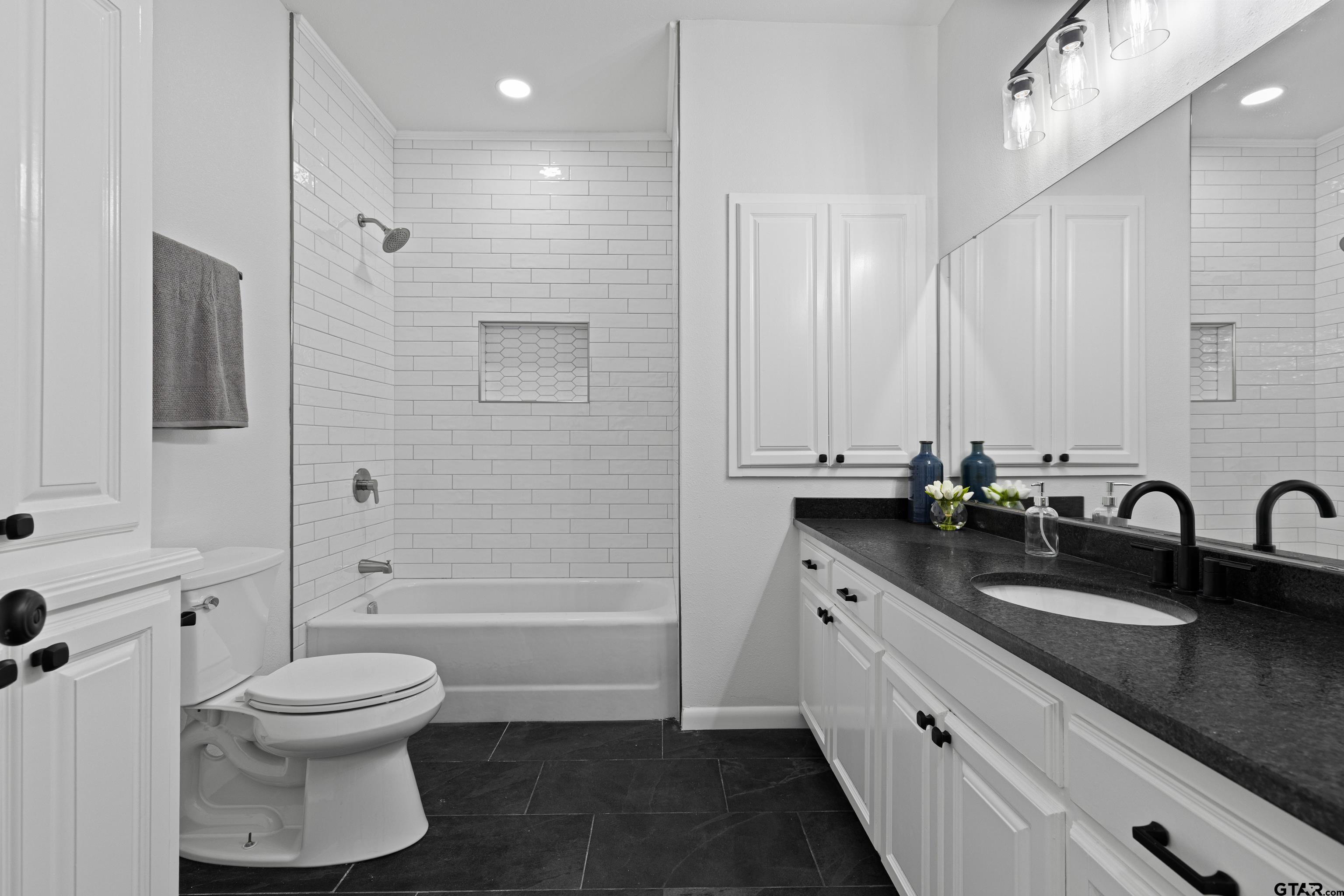 1201 Montclair Street Longview, TX 75601 - Photo 33 of 48