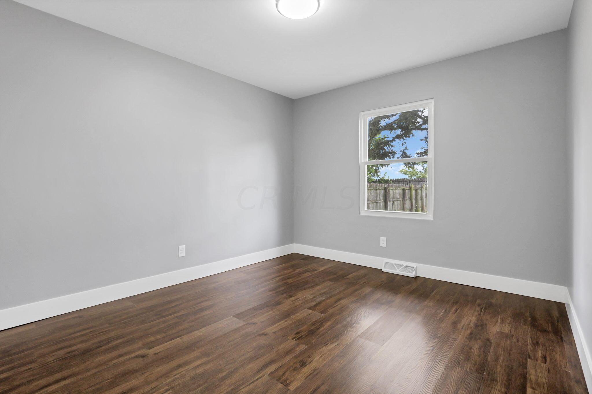 473 Smith Road Columbus, OH 43228 - Photo 28 of 45 Bedroom #2