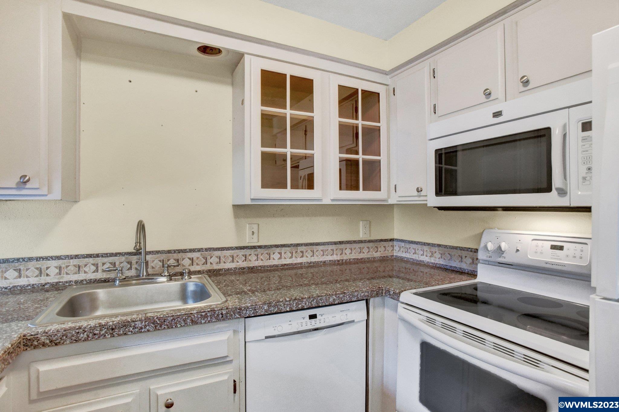 3788 Auburn Road Northeast Salem, OR 97301 - Photo 16 of 41