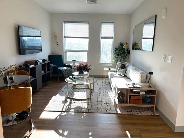 $2,900 | 1170 Tremont Street, Unit 407, Boston, MA 02120