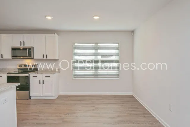 $2,500 | 6705 Sarah Ann Way, Laurel Hill, FL 32567