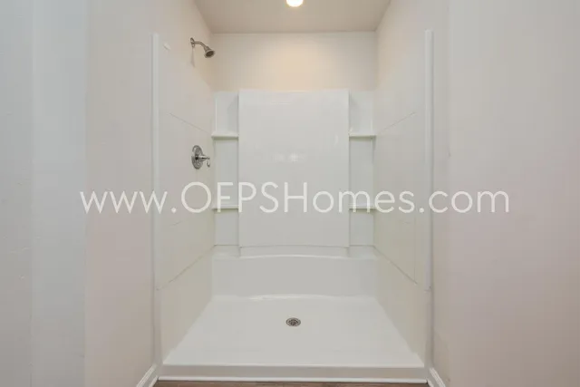 $2,500 | 6705 Sarah Ann Way, Laurel Hill, FL 32567