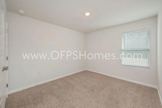 $2,500 | 6705 Sarah Ann Way, Laurel Hill, FL 32567