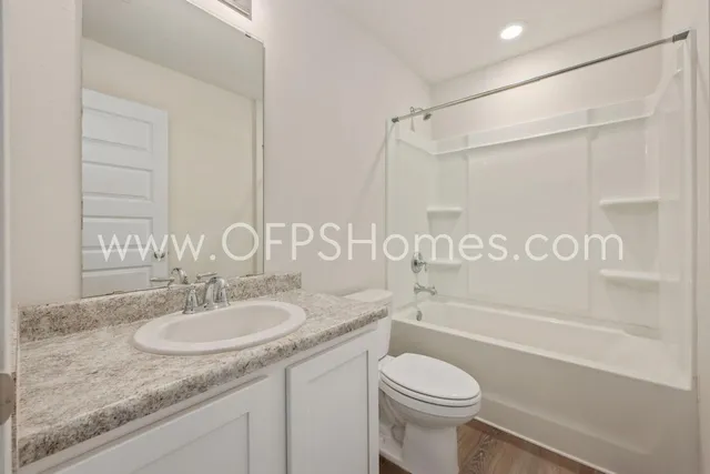 $2,500 | 6705 Sarah Ann Way, Laurel Hill, FL 32567