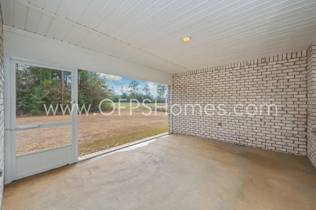 $2,500 | 6705 Sarah Ann Way, Laurel Hill, FL 32567